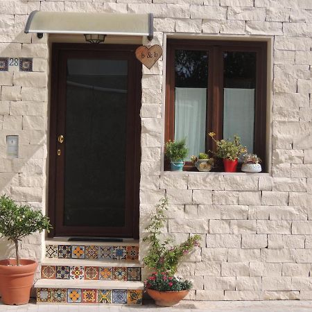 Monolocale L'Abbraccio Apartment Рагуза Екстериор снимка