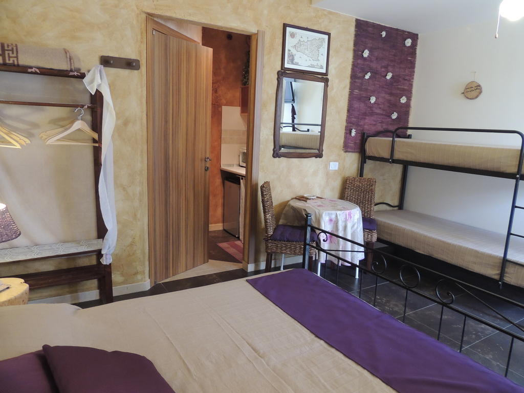 Monolocale L'Abbraccio Apartment Рагуза Стая снимка